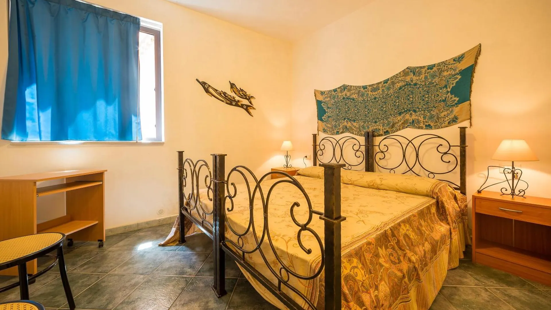 Casa Del Limone Gioiosa Marea Apartment