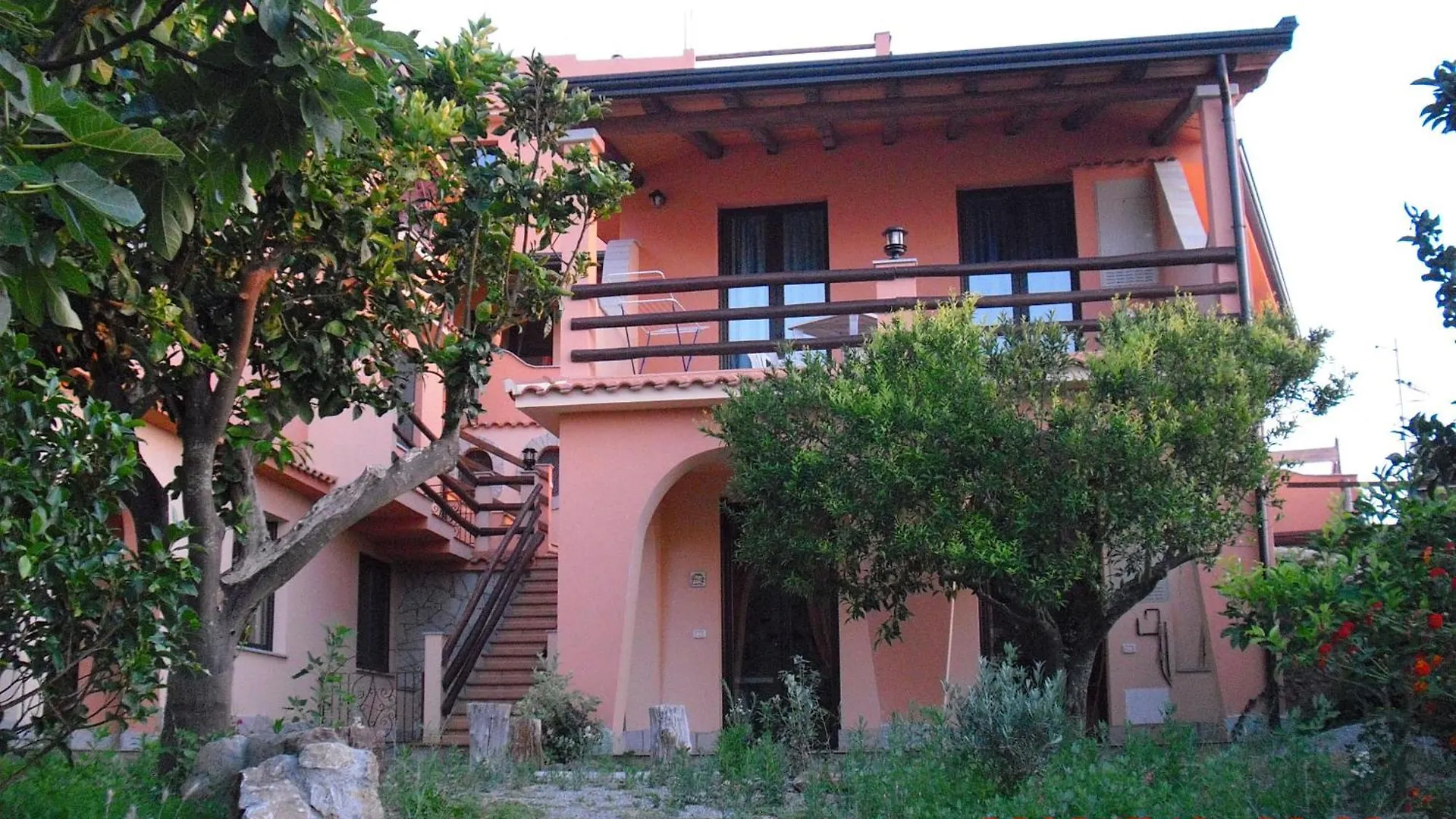 Casa Del Limone Gioiosa Marea Apartment