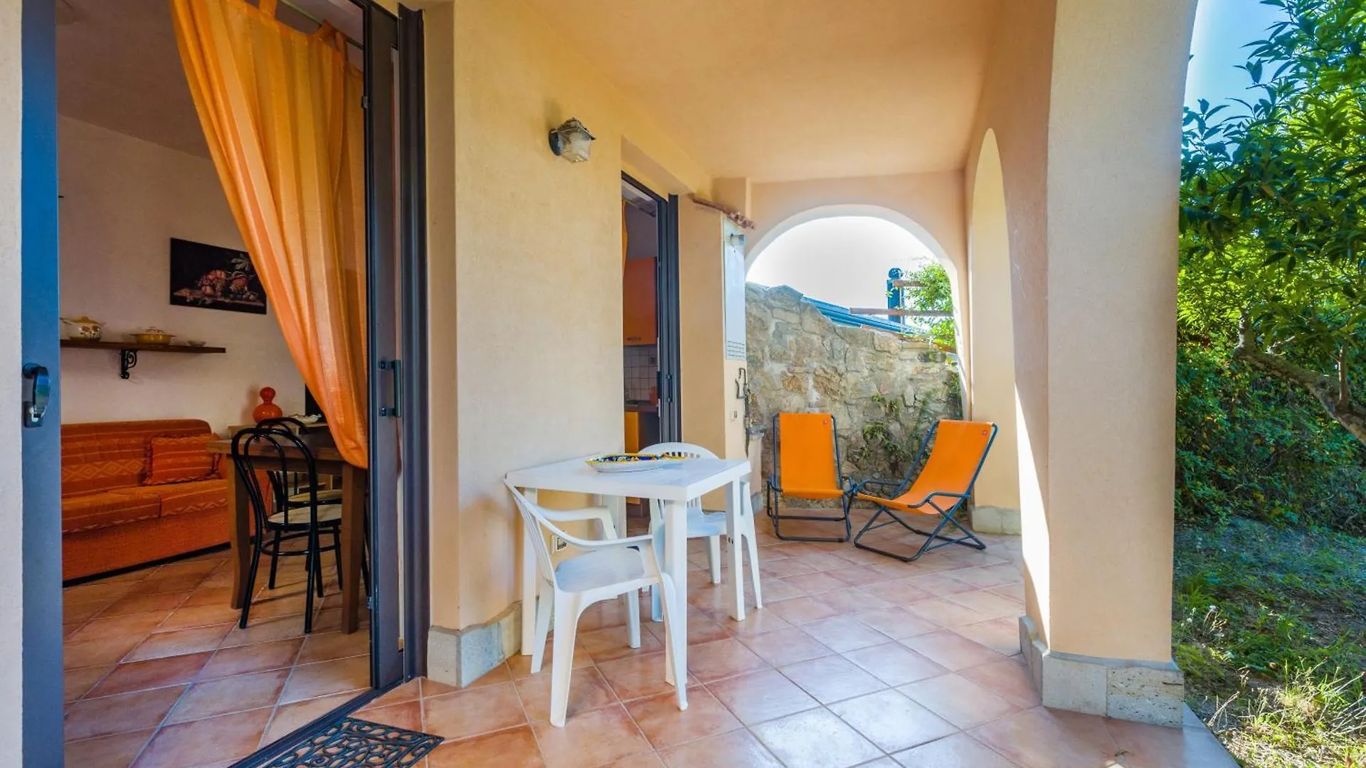 Casa Del Limone Gioiosa Marea Apartment