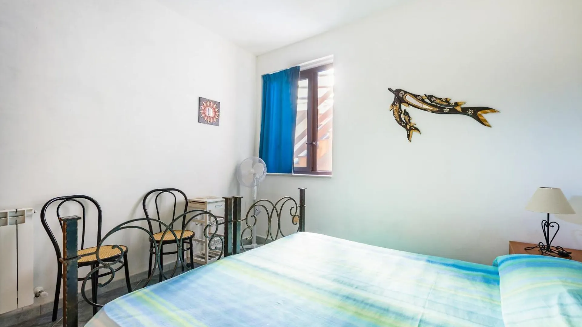 Casa Del Limone Gioiosa Marea Apartment Italy